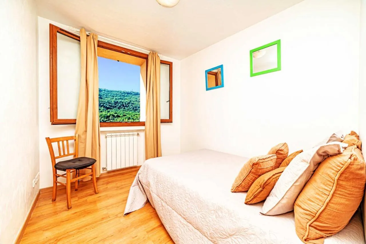 Appartement Charmant Avec Vue Sur La Montagne 40 M² Le Bar Sur Loup Apartment Le Bar-sur-Loup